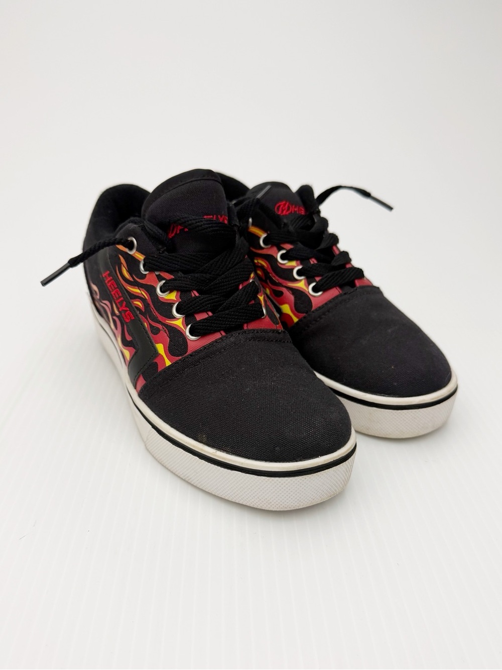 Heelys GR8 Pro 20 Black Flame Heel Skating Sneakers Shoes